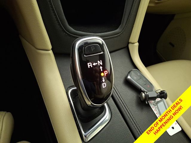 Used 2017 Cadillac XT5 Luxury w/ Driver Awareness Package FWD image 21