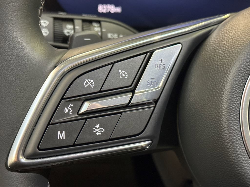 Certified 2025 Buick Envision Avenir image 20