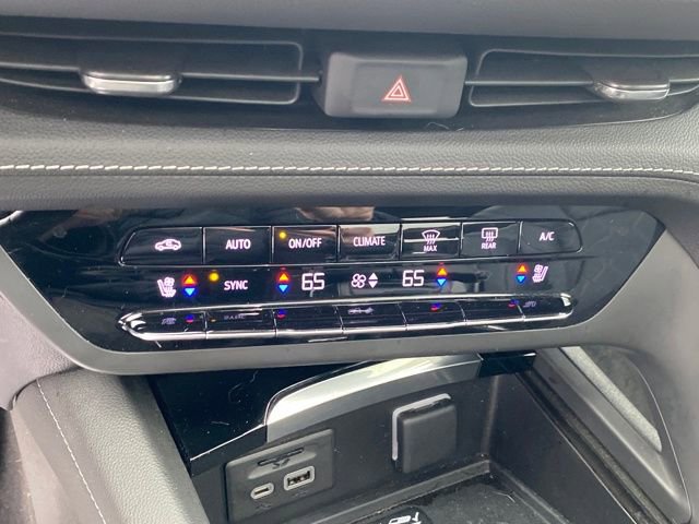Certified 2023 Buick Envision Avenir image 12