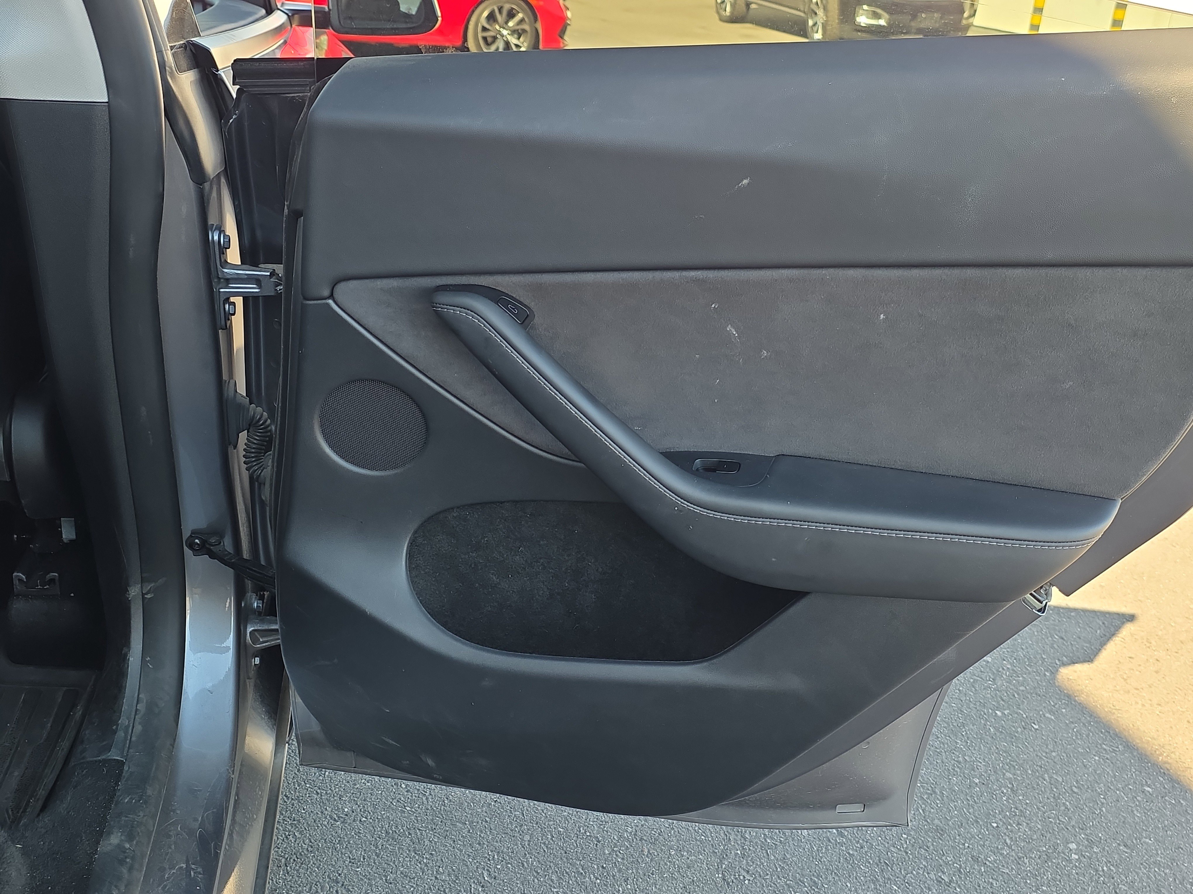 Used 2025 Tesla Model Y Long Range image 26