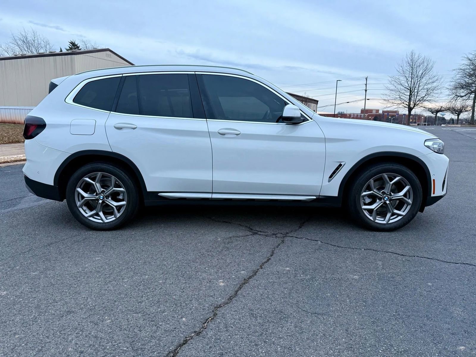 Used 2023 BMW X3 xDrive30i w/ Premium Enhanced Package image 5