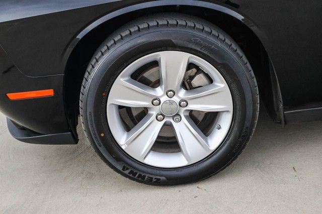 Used 2023 Dodge Challenger SXT image 10