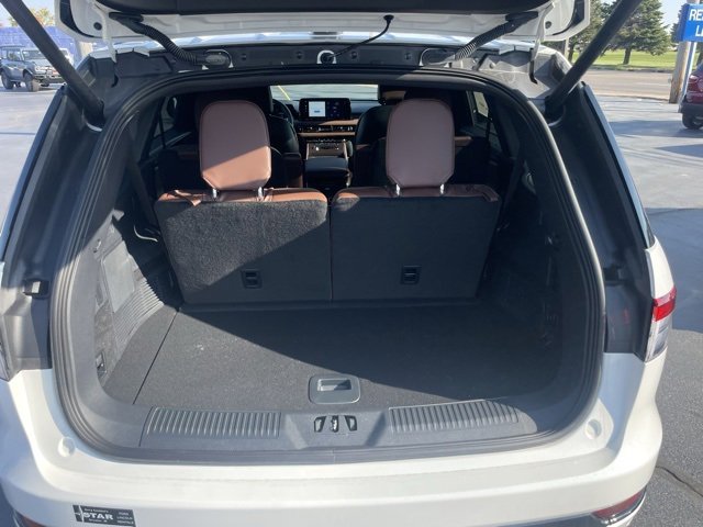 New 2025 Lincoln Aviator Reserve w/ Jet Appearance Package image 9