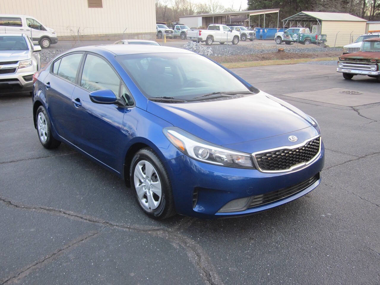 Used 2018 Kia Forte LX image 4
