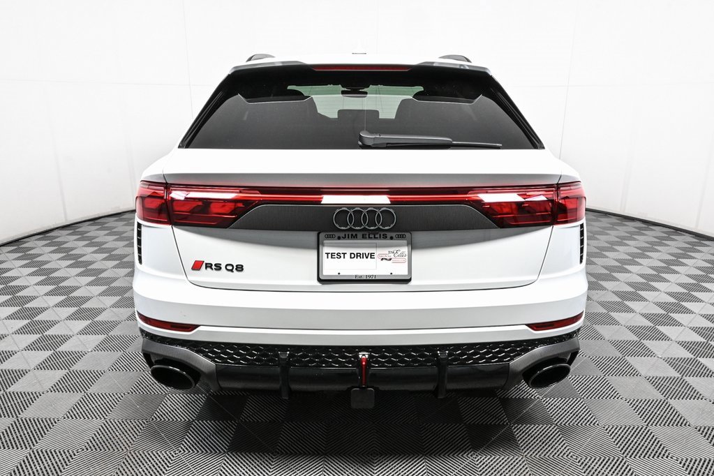 New 2025 Audi RS Q8 performance image 27