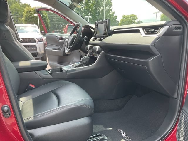 Used 2021 Toyota RAV4 XLE Premium AWD/4WD image 21