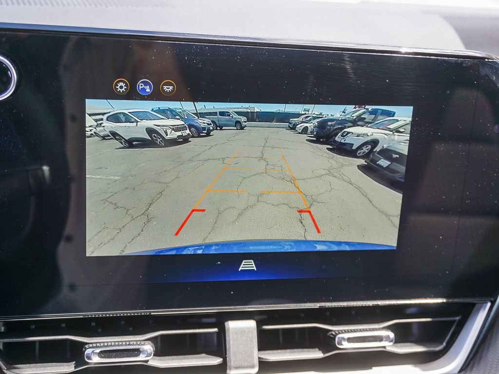 Used 2026 Chevrolet Equinox LT w/ LPO, Floor Liner Package FWD image 23
