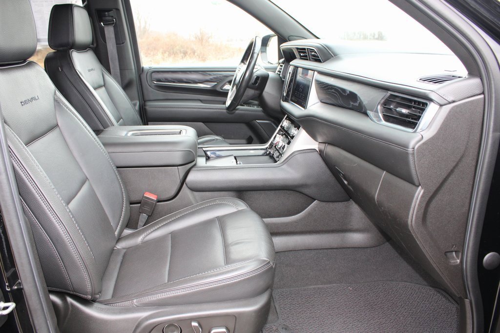 Used 2021 GMC Yukon Denali image 15