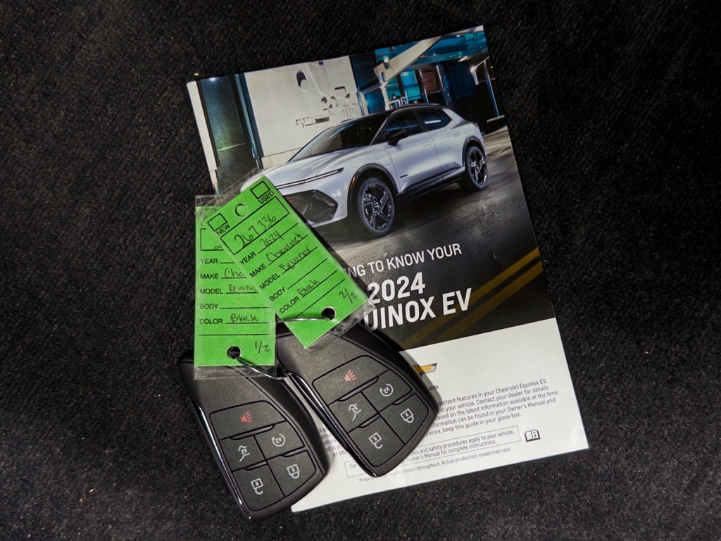 Used 2024 Chevrolet Equinox EV RS w/ Active Safety Package 3 FWD image 23