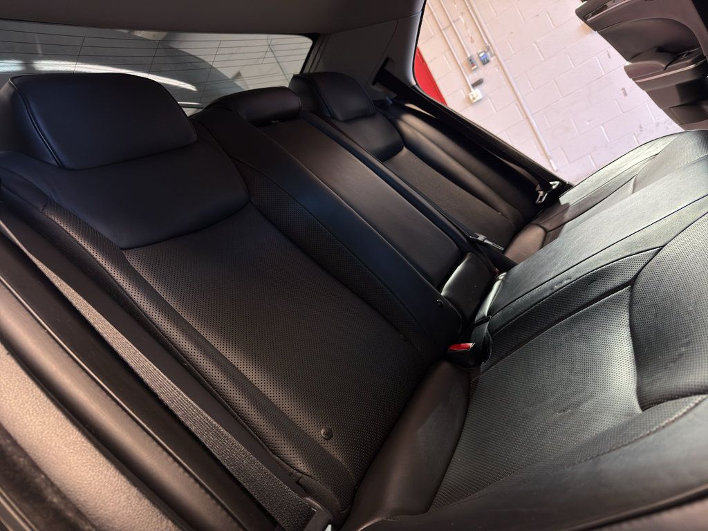 Used 2017 Chrysler 300 C AWD/4WD image 27