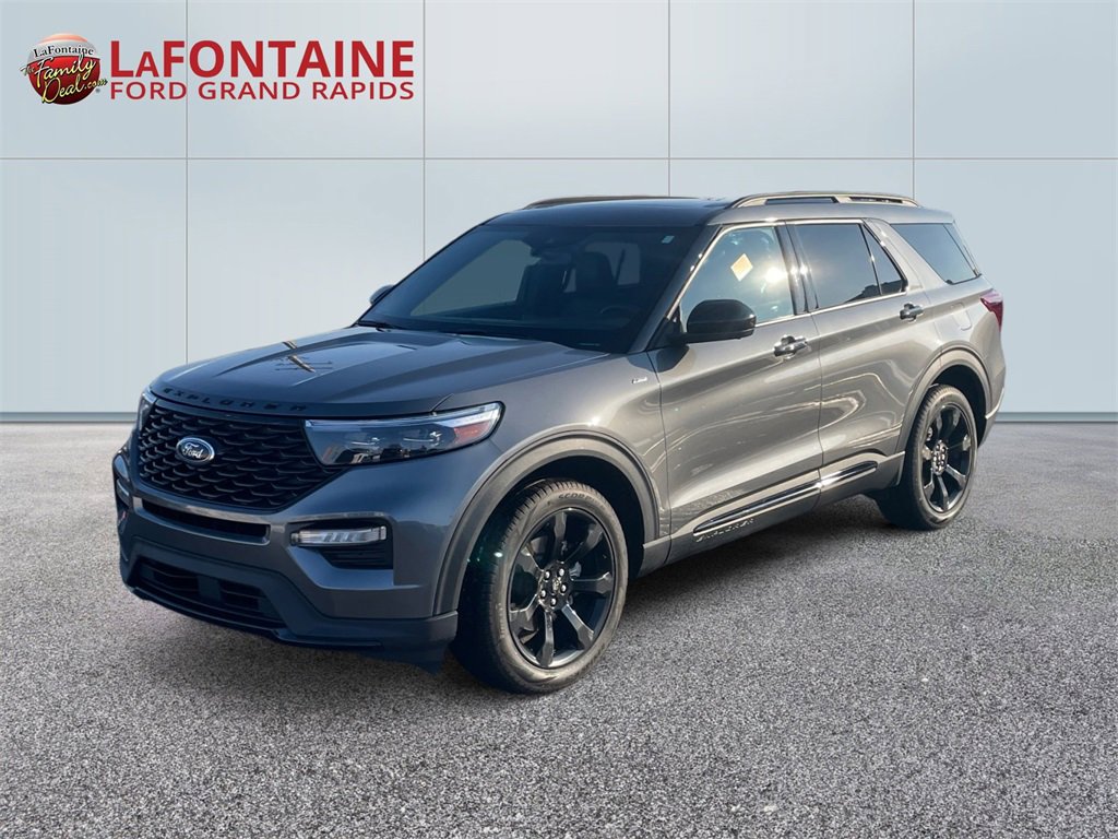 Certified 2023 Ford Explorer ST-Line image 1