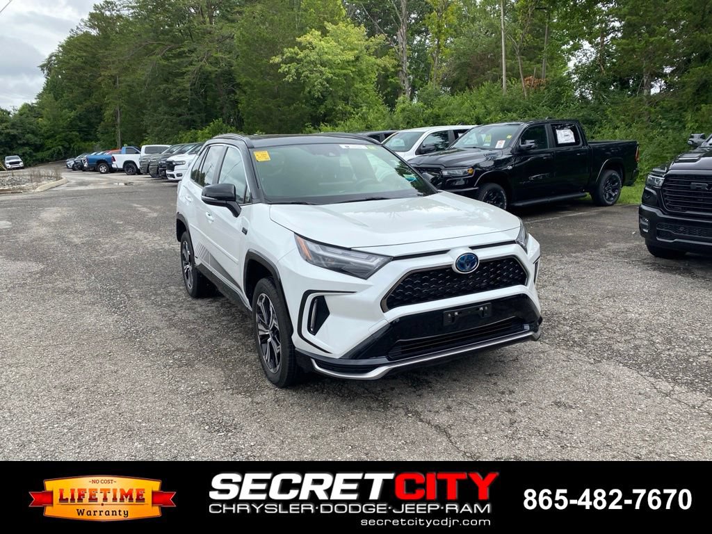 Used 2023 Toyota RAV4 XSE w/ Weather Package AWD/4WD image 3