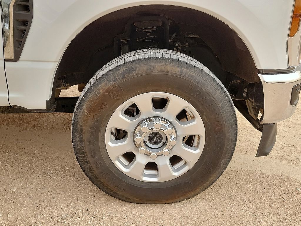 Used 2024 Ford F250 XLT w/ FX4 Off-Road Package image 14