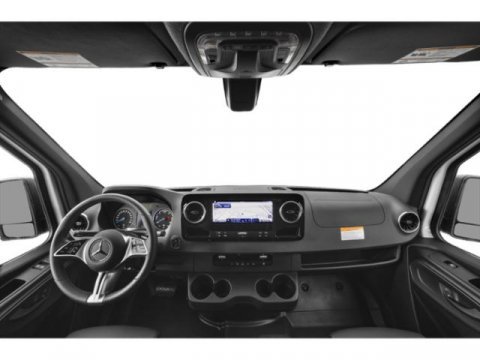 Used 2024 Mercedes-Benz eSprinter 170 Cargo image 10