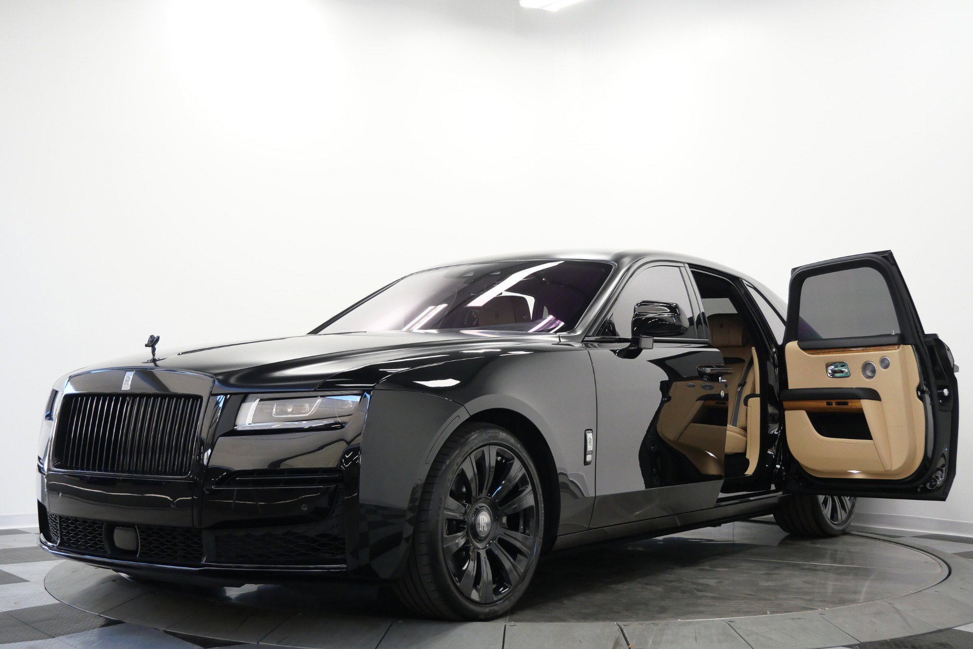 Used 2022 Rolls-Royce Ghost AWD/4WD image 5