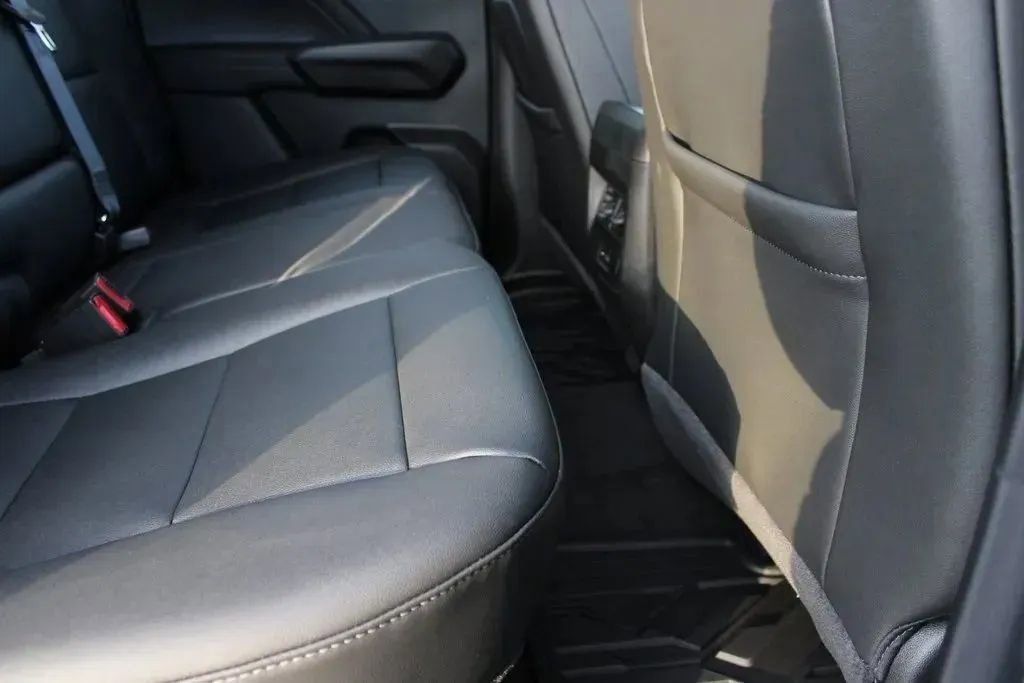 New 2026 GMC Canyon Elevation w/ Convenience Package image 23