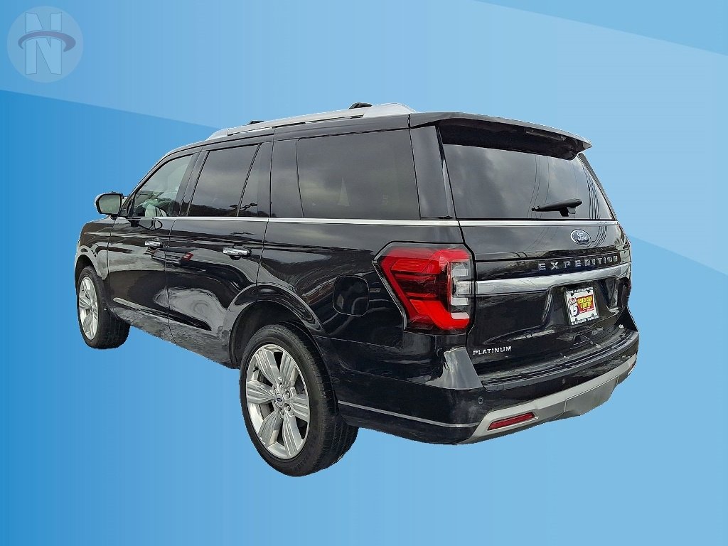 Used 2023 Ford Expedition Platinum image 3