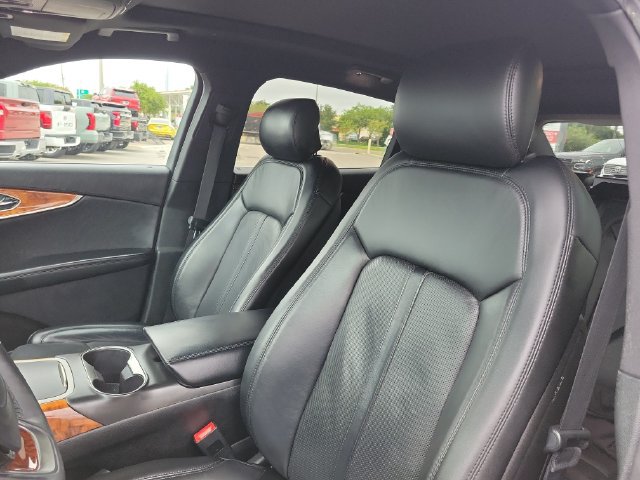 Used 2019 Lincoln Nautilus Reserve AWD/4WD image 23