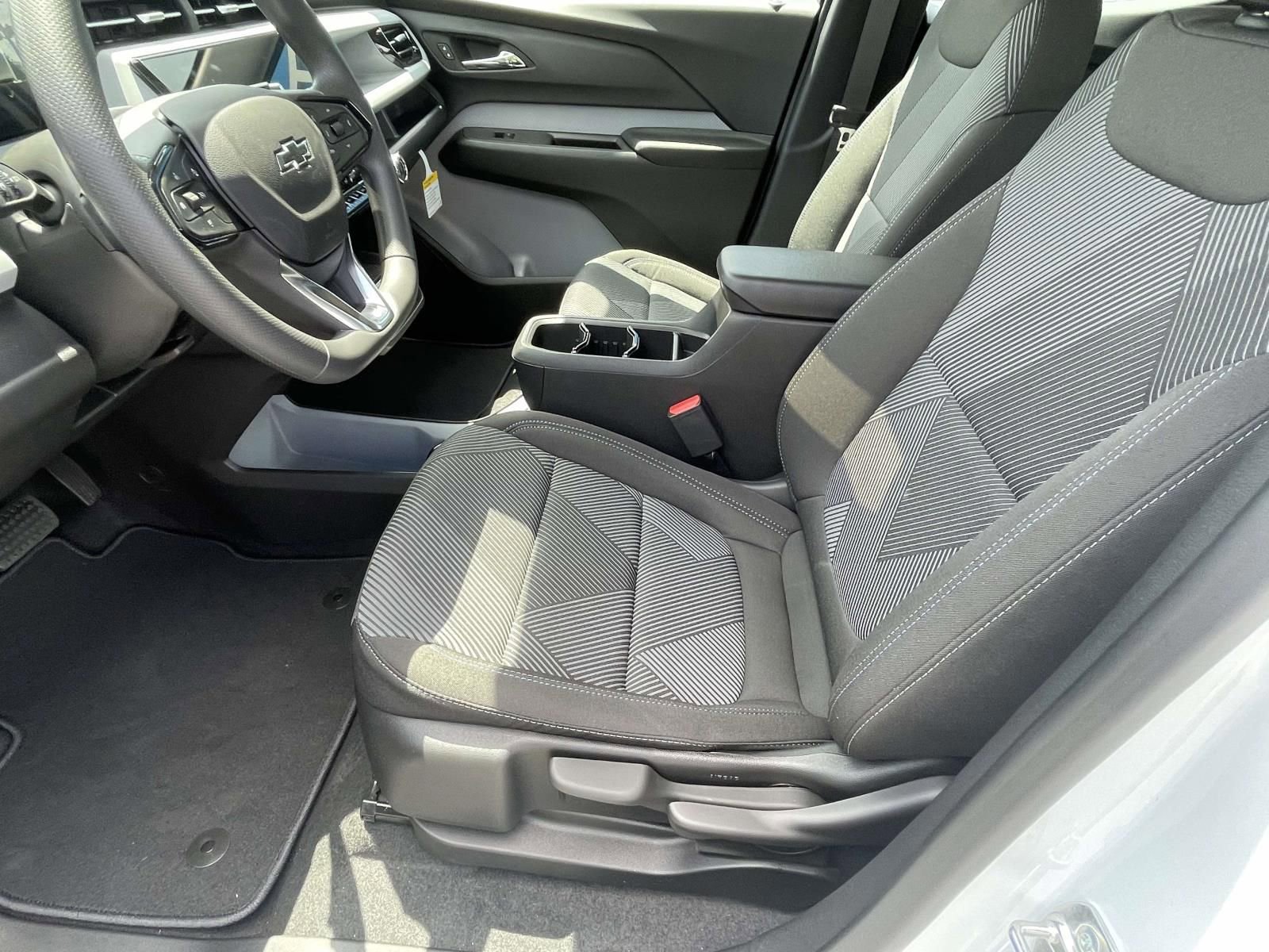 New 2027 Chevrolet Bolt LT FWD image 31