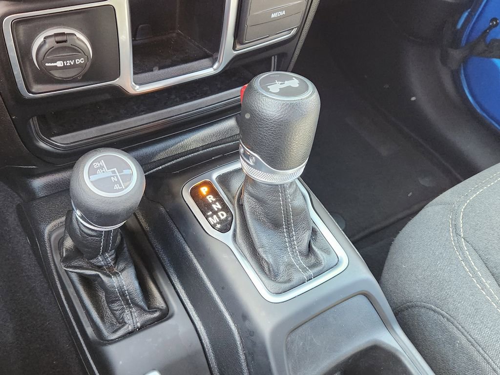 Used 2024 Jeep Wrangler Sport image 30