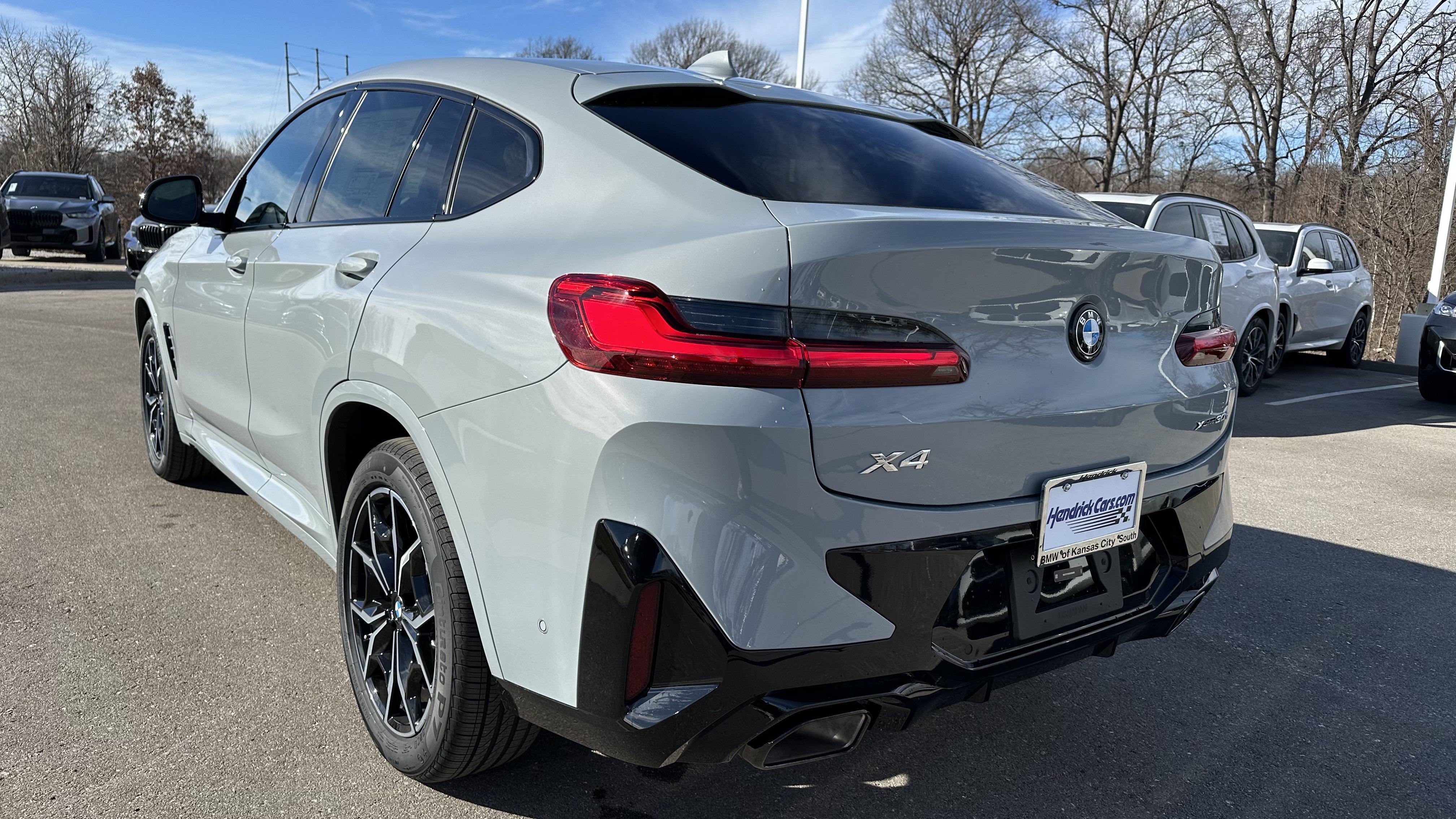 Used 2025 BMW X4 xDrive30i w/ Premium Package AWD/4WD image 8