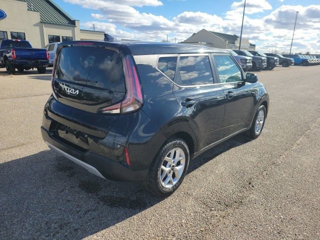 Used 2024 Kia Soul LX w/ Option Group 015 FWD image 20