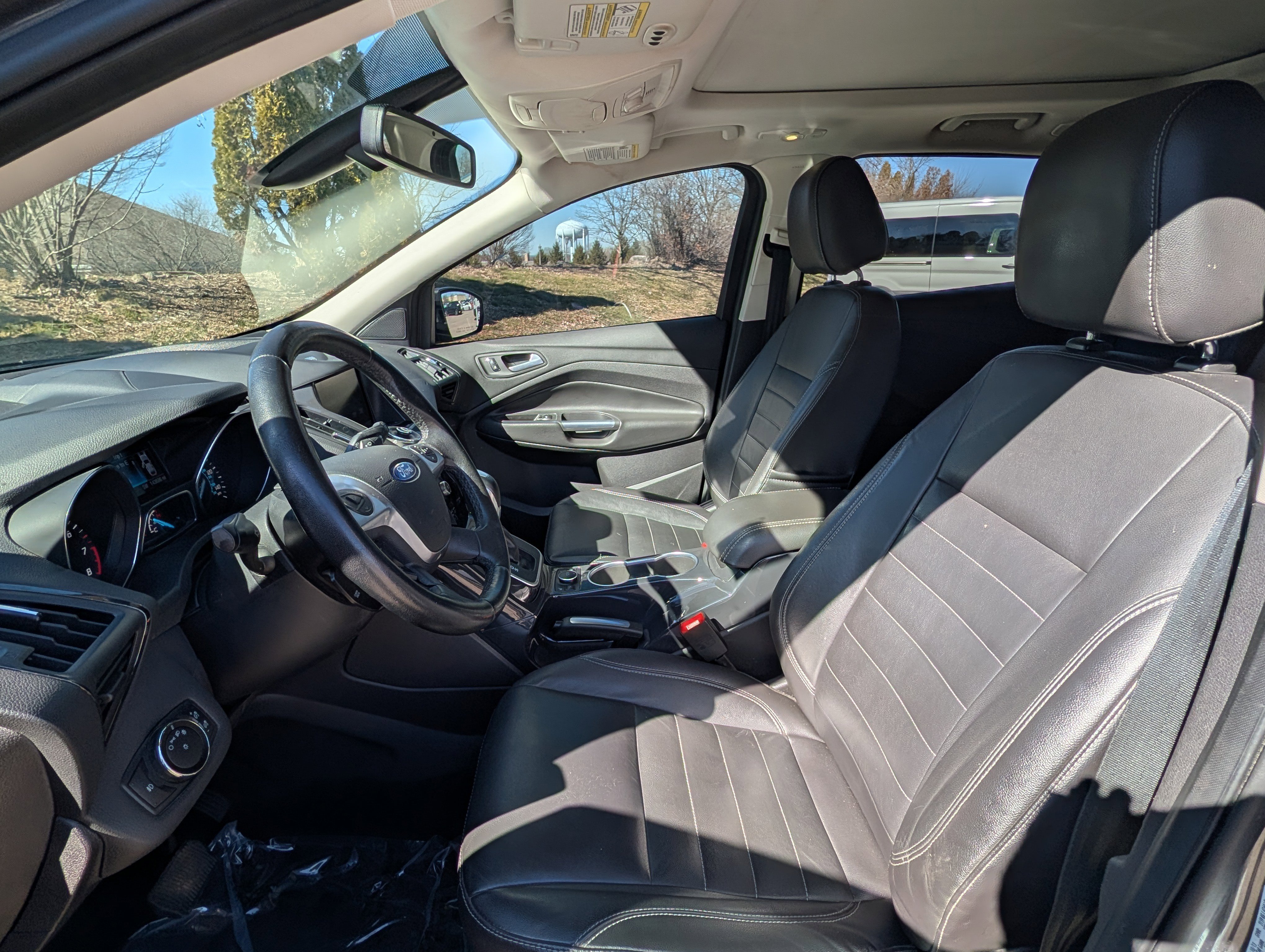 Used 2014 Ford Escape Titanium w/ Equipment Group 401A image 10