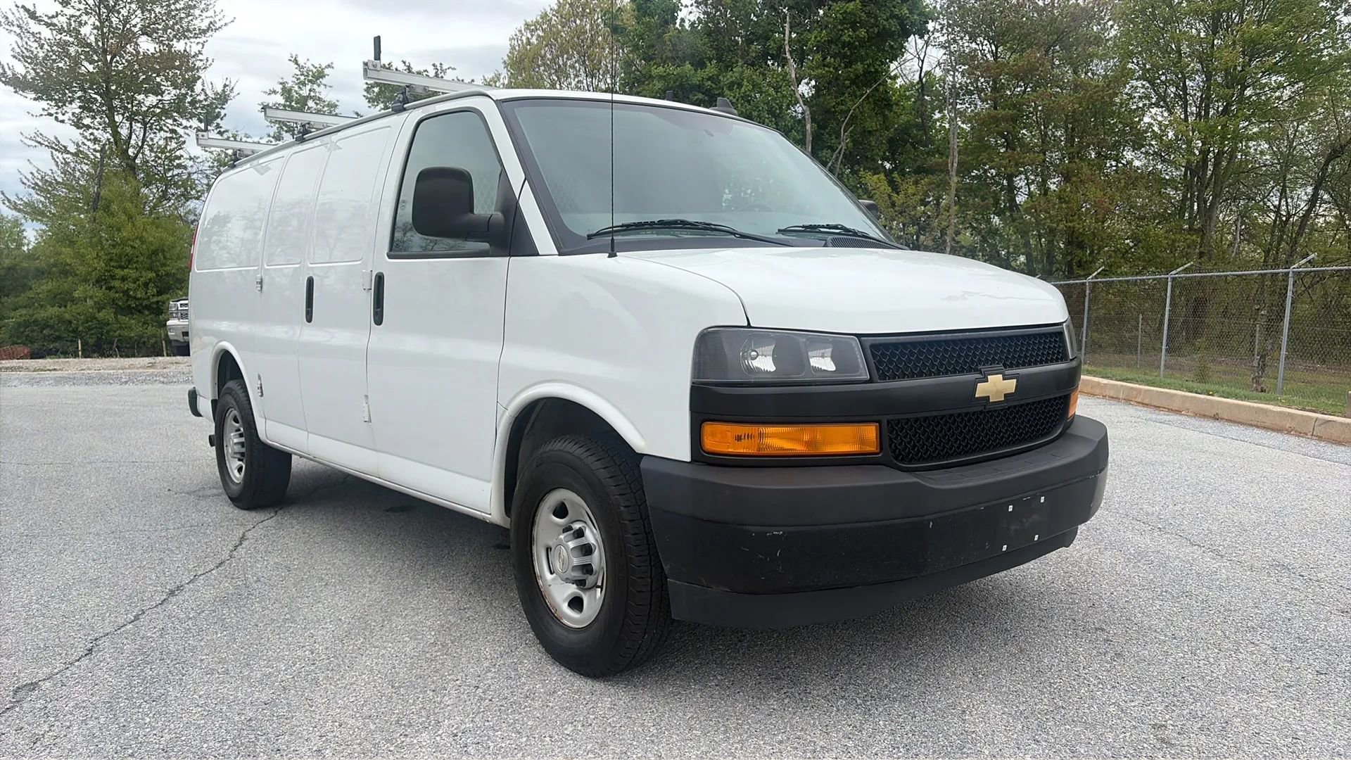 Used 2020 Chevrolet Express 2500 w/ Driver Convenience Package RWD image 1