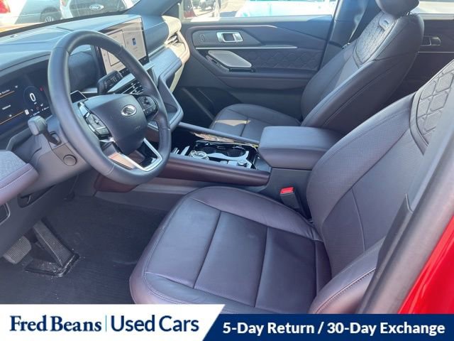 Used 2025 Ford Explorer Platinum w/ Ultimate Package AWD/4WD image 12