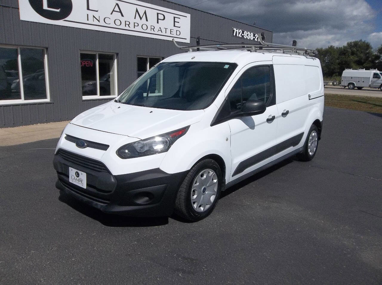 Used 2017 Ford Transit Connect XL image 3