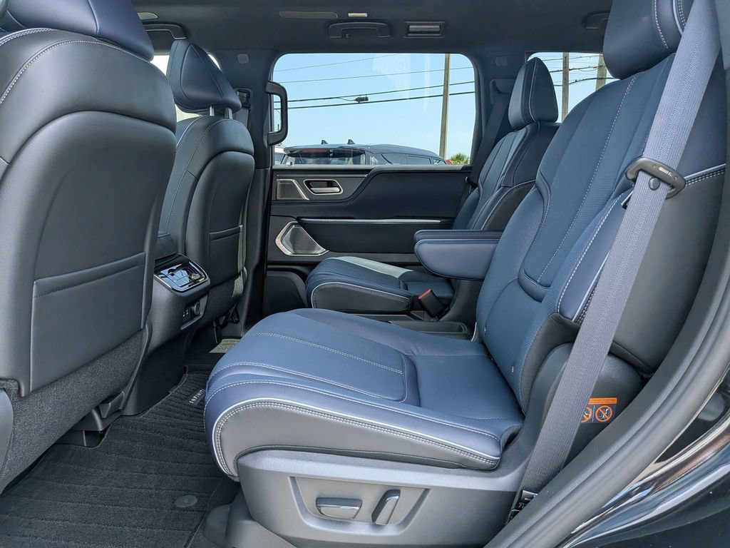 New 2027 INFINITI QX80 Sensory w/ Sport Exterior Package AWD/4WD image 16