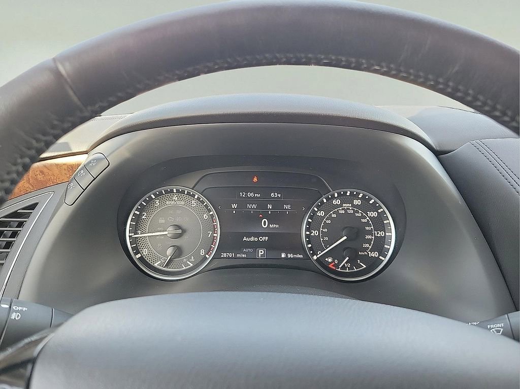 Used 2024 Nissan Armada SL w/ Captain's Chairs Package image 18