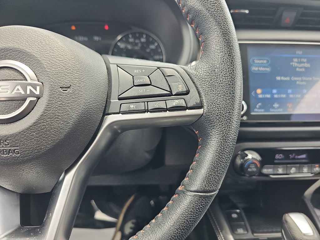 Used 2022 Nissan Kicks SR w/ Interior Electronics Package FWD image 22