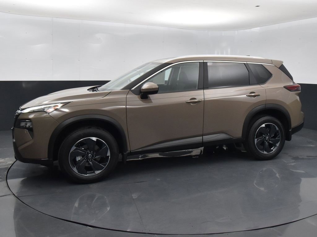 Certified 2025 Nissan Rogue SV w/ SV Premium Package image 21