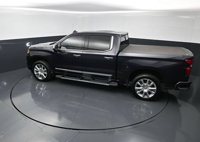 Used 2022 Chevrolet Silverado 1500 High Country w/ Technology Package AWD/4WD image 23