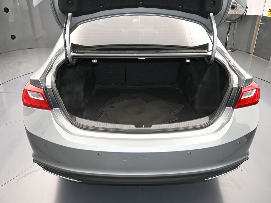 Used 2024 Chevrolet Malibu RS image 35