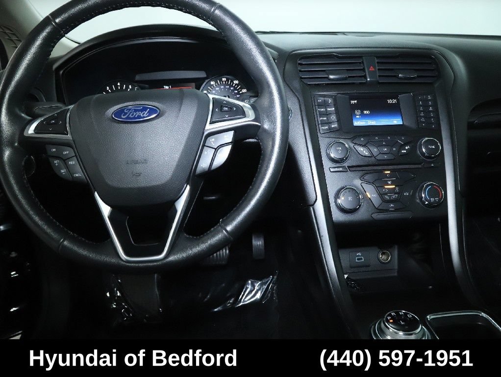 Used 2018 Ford Fusion SE w/ Equipment Group 201A FWD image 28
