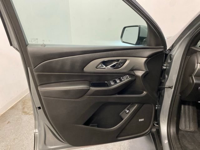 Used 2023 Chevrolet Traverse LT w/ LT Premium Package AWD/4WD image 20