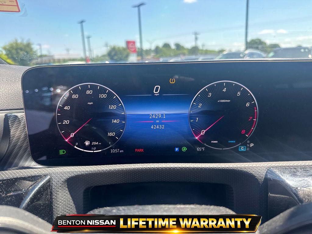 Used 2025 Mercedes-Benz CLA 250 image 13