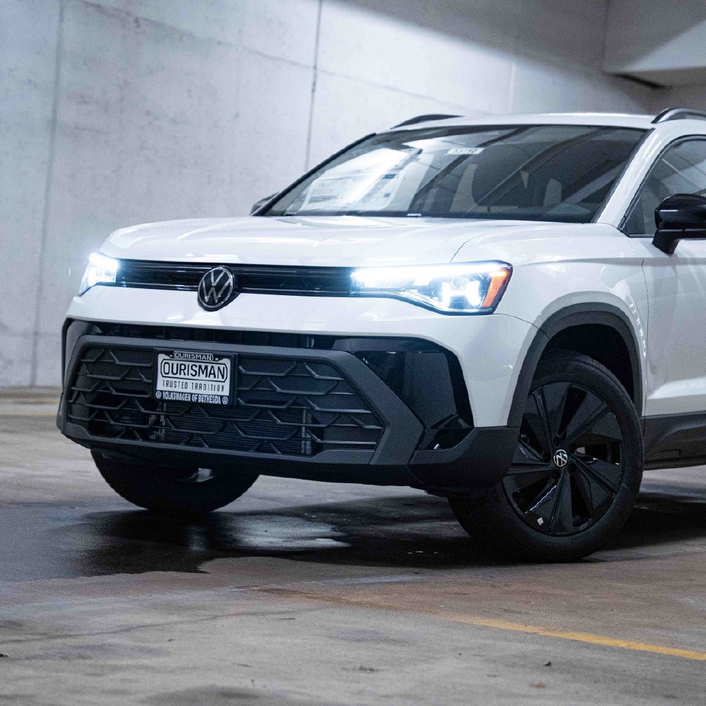New 2027 Volkswagen Taos Sport AWD/4WD image 2