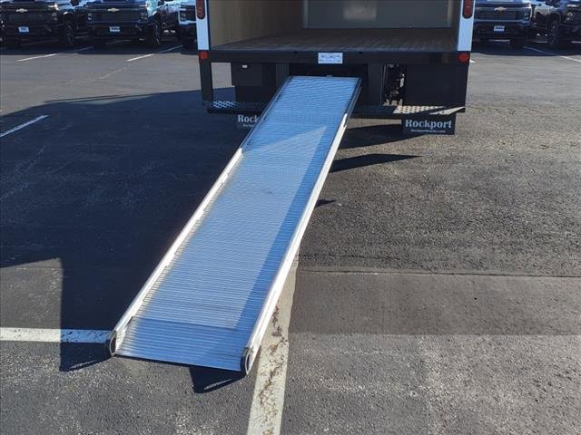 New 2025 Chevrolet Low Cab Forward image 8