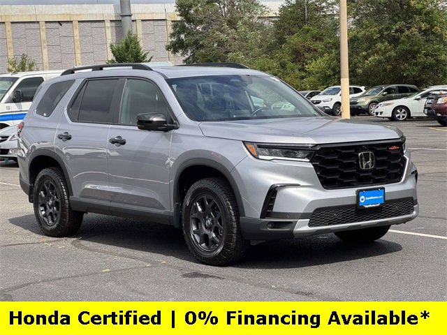 Used 2025 Honda Pilot TrailSport