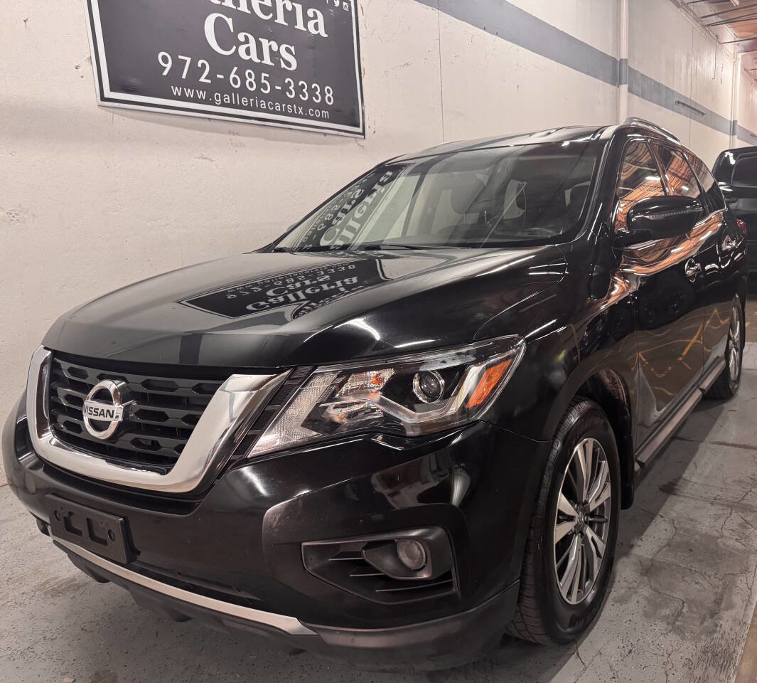 Used 2020 Nissan Pathfinder S image 2