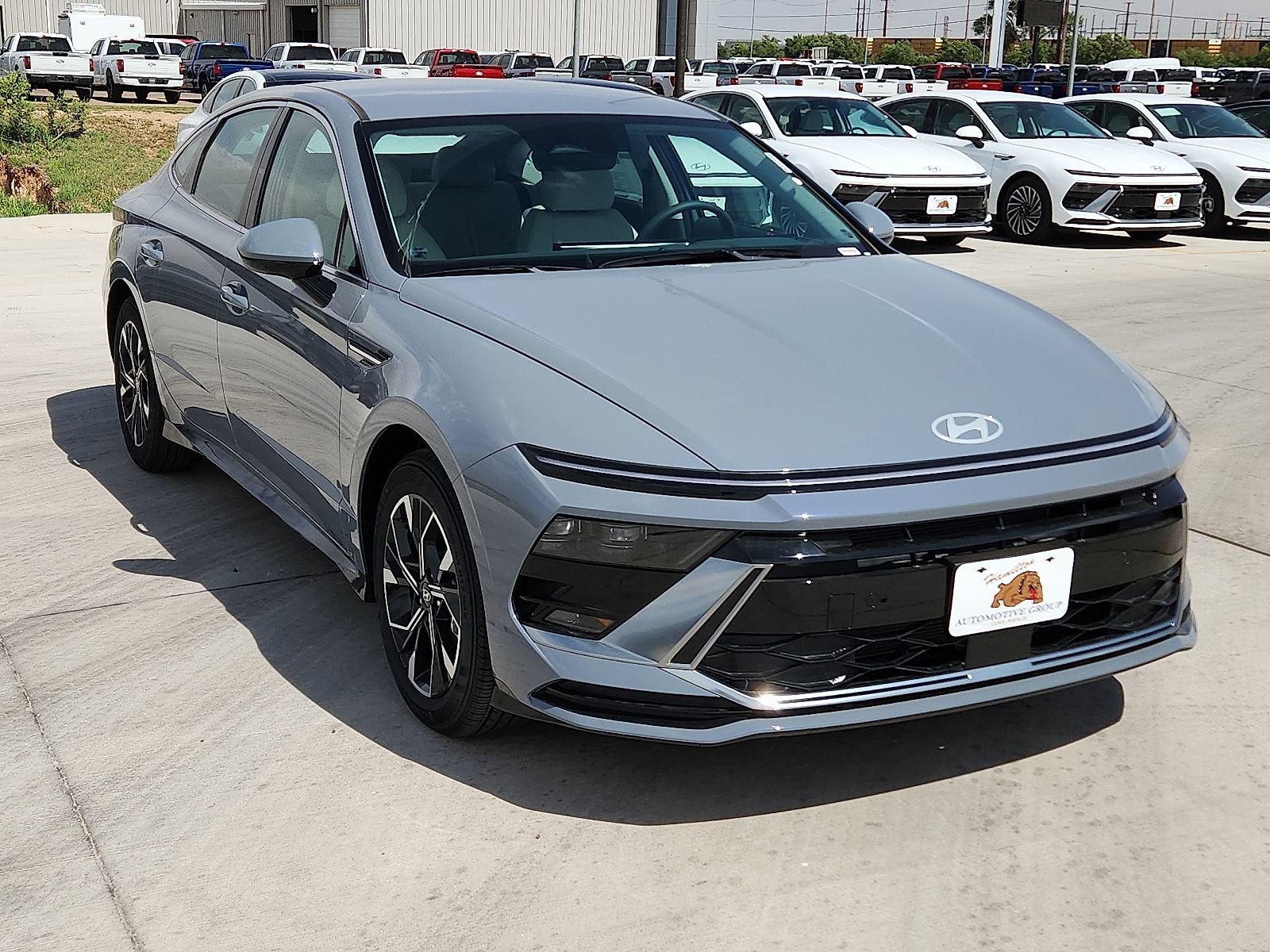 New 2025 Hyundai Sonata SEL FWD image 6