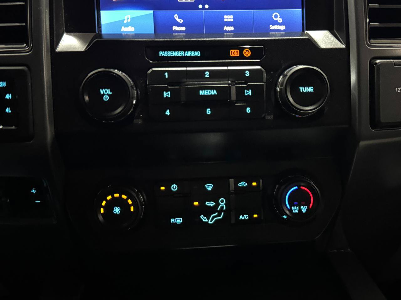 Used 2022 Ford F250 XLT w/ XLT Value Package AWD/4WD image 27