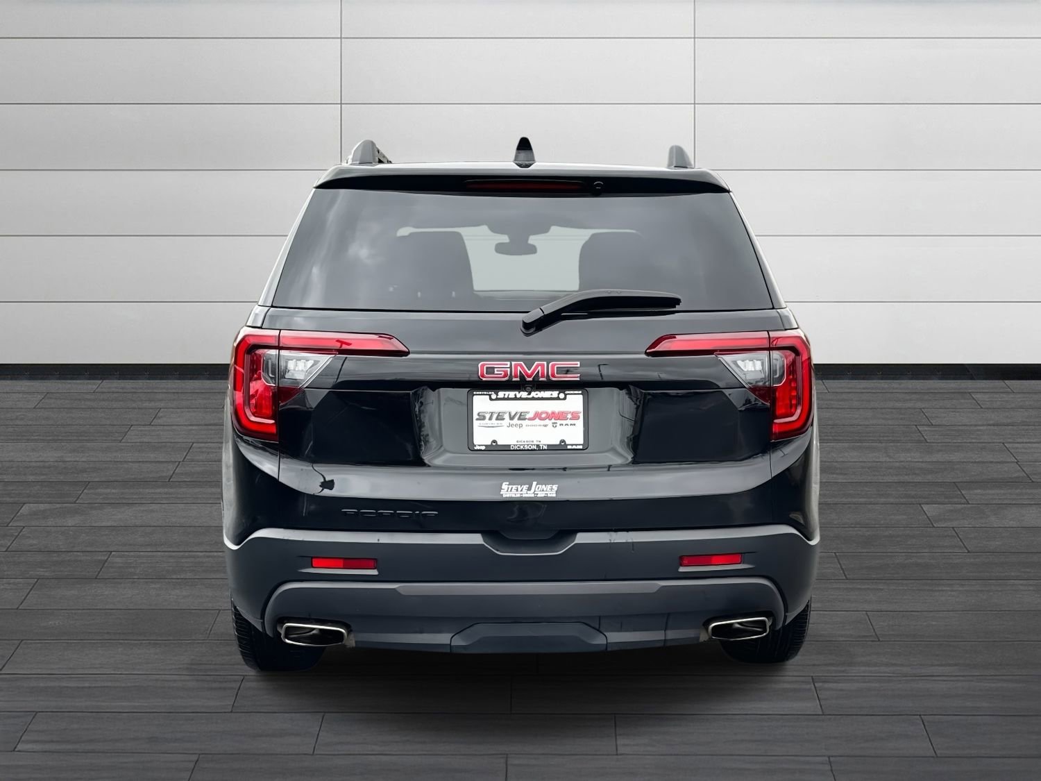 Used 2023 GMC Acadia SLE w/ Driver Convenience Package FWD image 5