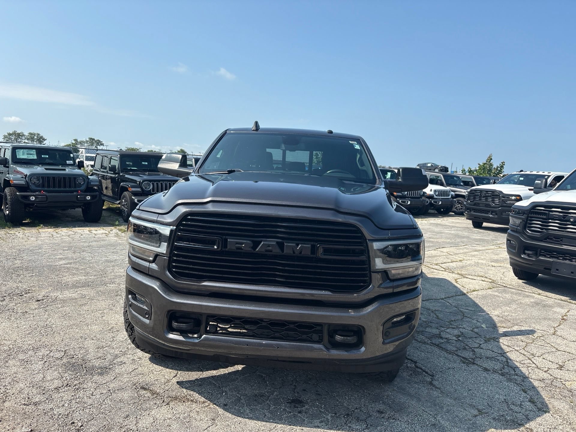 Used 2020 RAM 2500 Laramie w/ Night Edition AWD/4WD image 2