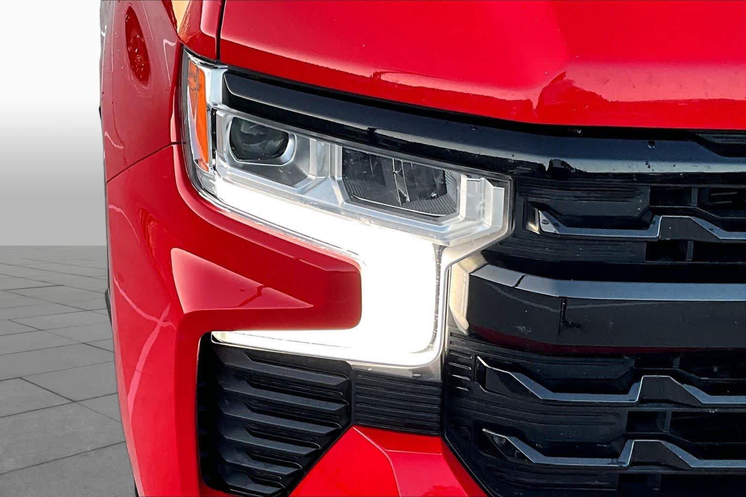 Used 2023 Chevrolet Silverado 1500 LT Trail Boss w/ LPO, Dark Essentials Package AWD/4WD image 28