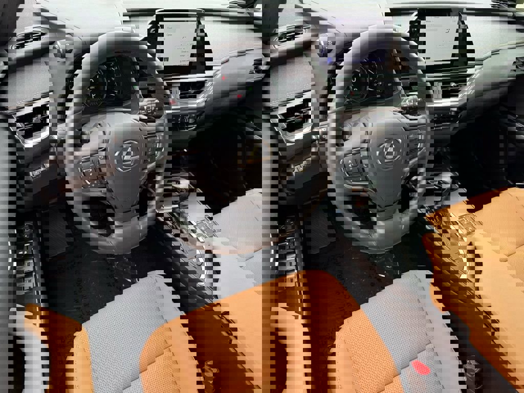 Used 2023 Lexus UX 250h FWD w/ Premium Package image 25