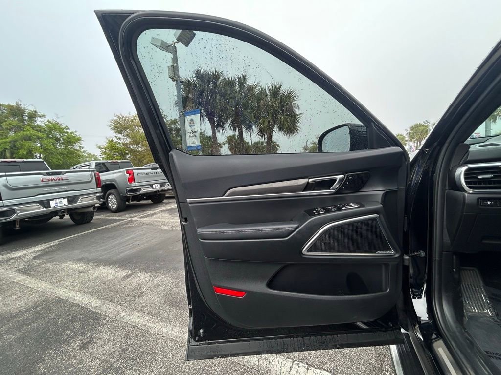 Used 2025 Kia Telluride SX Prestige X-Line image 30